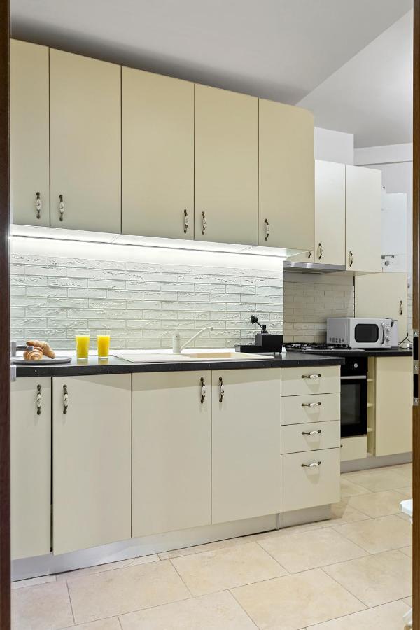 City Heart Retreat Elegant Apartment Bukurešť Exteriér fotografie