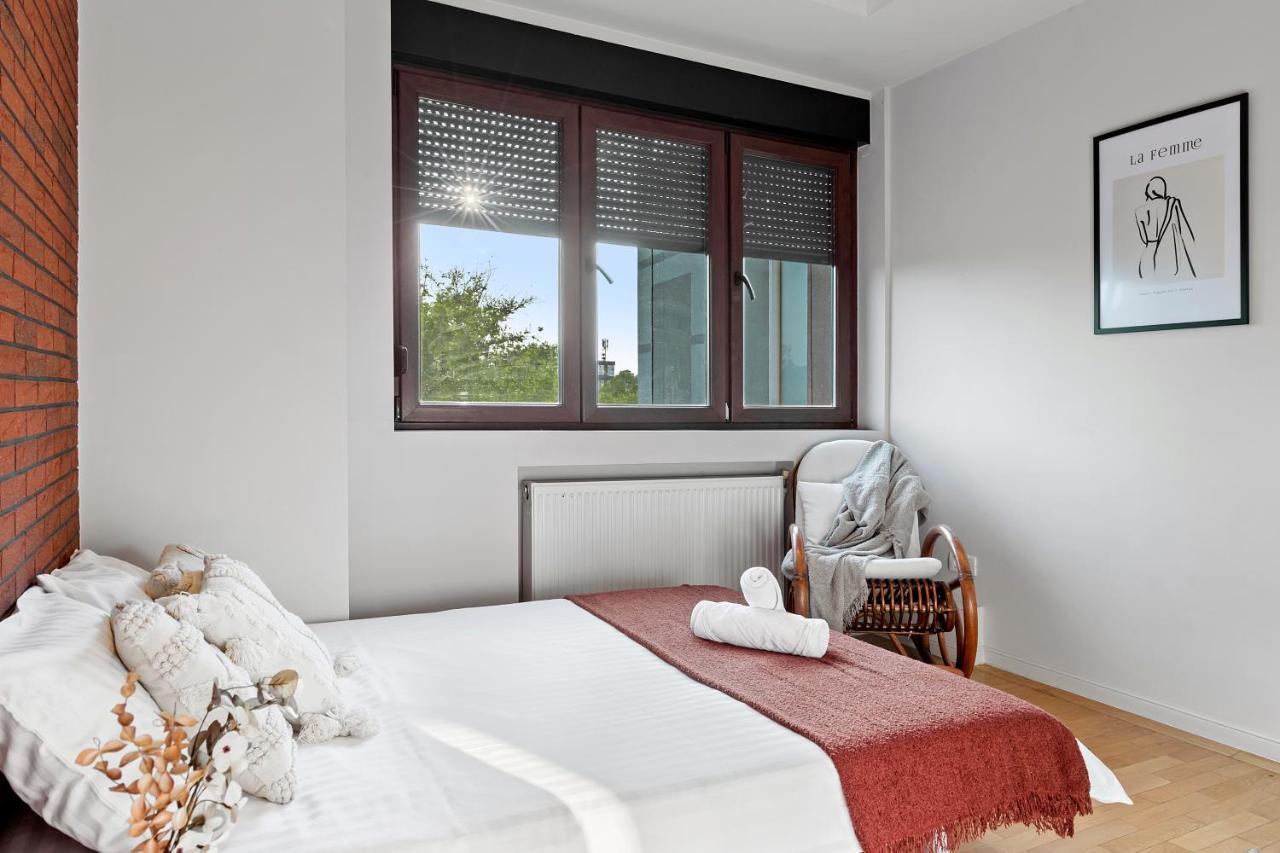 City Heart Retreat Elegant Apartment Bukurešť Exteriér fotografie