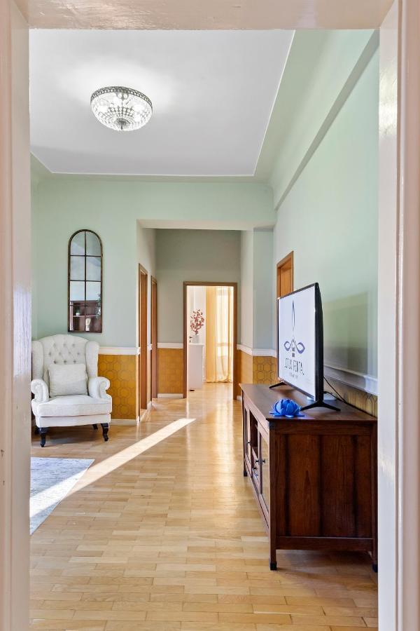 City Heart Retreat Elegant Apartment Bukurešť Exteriér fotografie